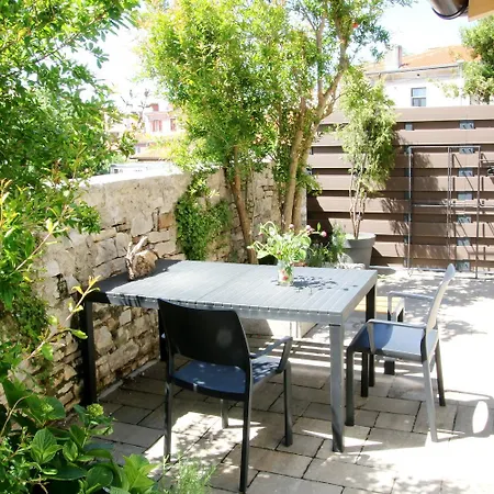 Center - With A Beautiful Terrace Apartment *