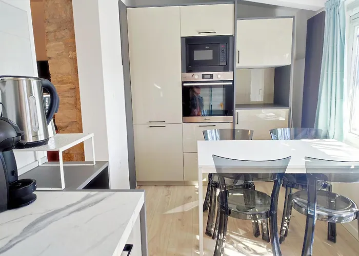 Center - With A Beautiful Terrace Lägenhet Pula